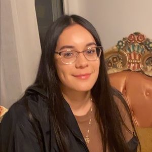 Meet your Posher, Elizabeth